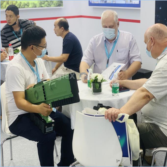 3KM-5KM เครื่องตรวจจับ Drone มือถือ 900MHz 1.5GHz 2.4GHz 5.8GHz ปืนยับยั้งทั้งหมดในหนึ่ง 0