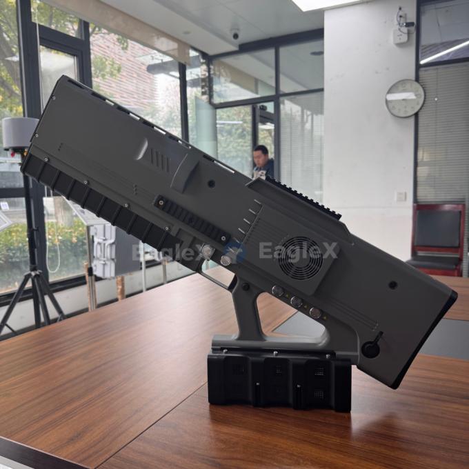 36h ความทนทาน Drone Portable Defense Solution สําหรับคอนเสิร์ตตํารวจทหาร 1-3KM FPV Drone Jammer ด้วยเครื่องตรวจจับการตรวจจับ 5KM 1